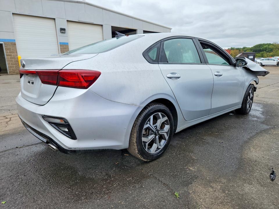 صورة رقم 3 من المزاد - 2021 KIA FORTE مع VIN 3KPF24AD3ME356288