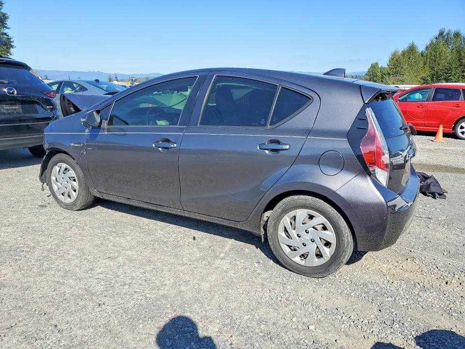 Photo 2 from auction – 2015 TOYOTA PRIUS C with VIN JTDKDTB32F1587018