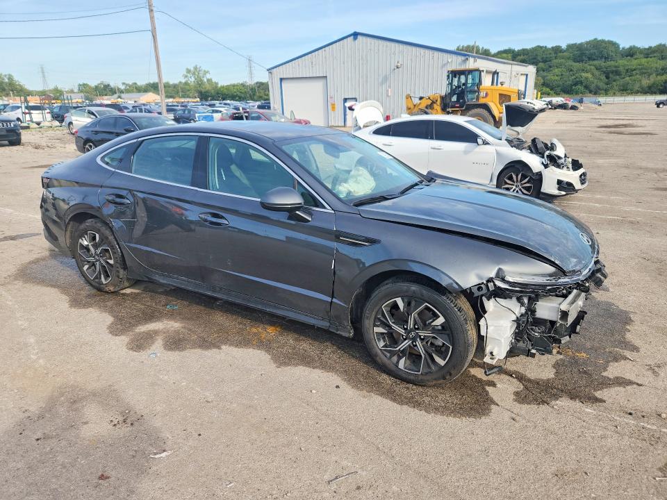 Photo 4 from auction – 2025 HYUNDAI SONATA with VIN KMHL64JA8SA450112