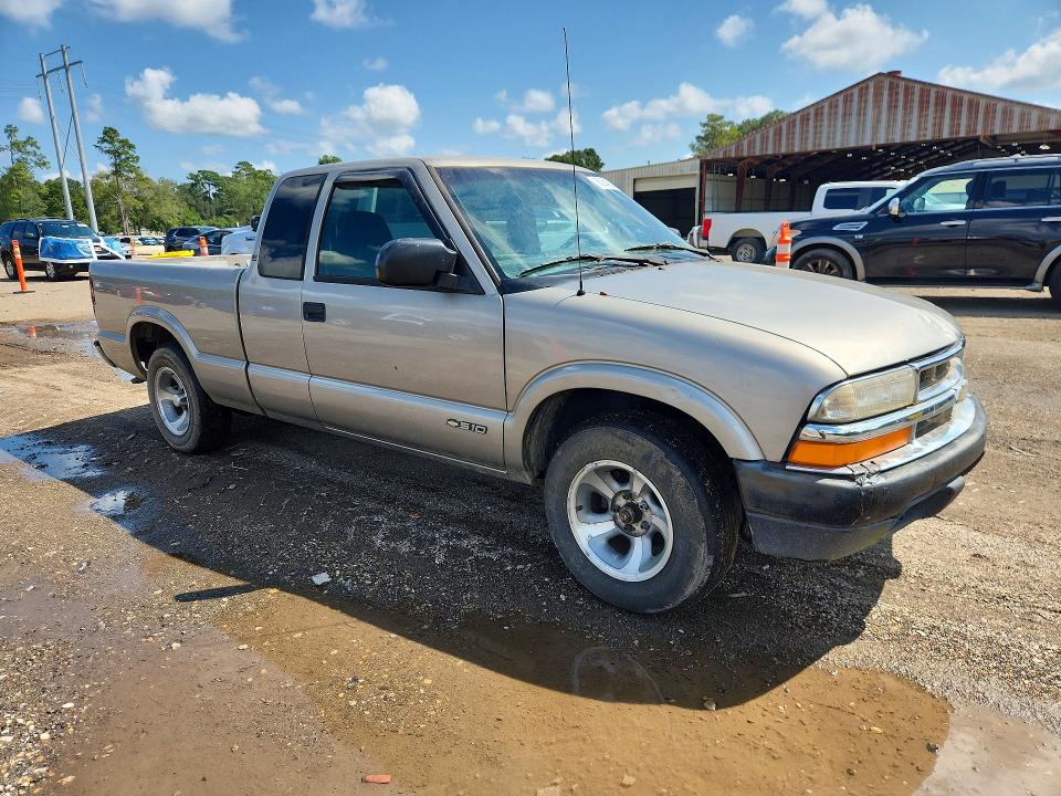 Photo 4 from auction – 2000 CHEVROLET S TRUCK with VIN 1GCCS1957Y8218185