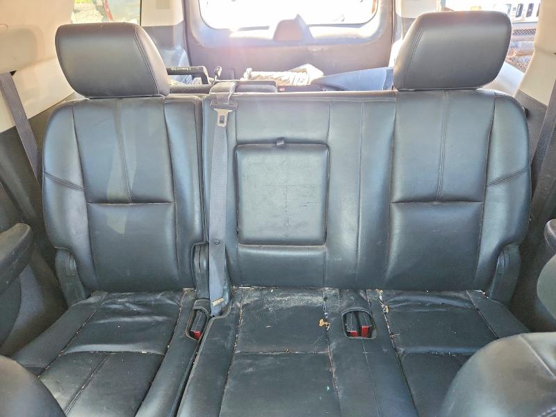 Photo 10 from auction – 2012 CHEVROLET SUBURBAN with VIN 1GNSKJE77CR249028