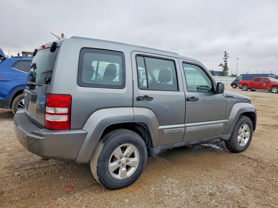 Photo 3 from auction – 2012 JEEP LIBERTY with VIN 1C4PJLAK0CW111887
