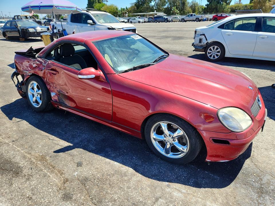Photo 4 from auction – 2002 MERCEDES-BENZ SLK with VIN WDBKK65F02F266748