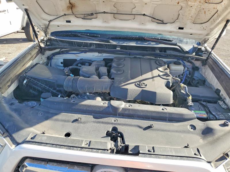Снимка 12 от търг – 2011 TOYOTA 4RUNNER с VIN JTEBU5JR2B5056269