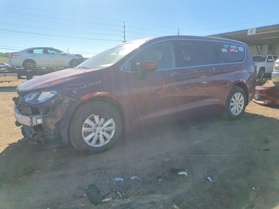 CHRYSLER PACIFICA 2018 with VIN 2C4RC1AGXJR103806 - Photo from auction