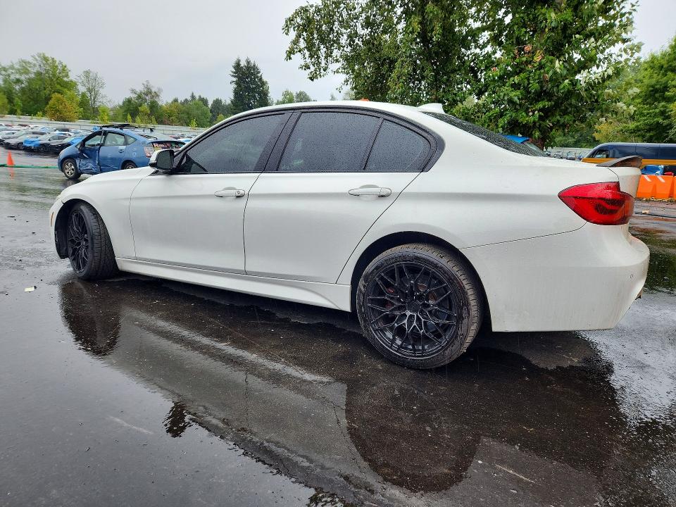 Photo 2 from auction – 2018 BMW 340 with VIN WBA8B3C56JK384553
