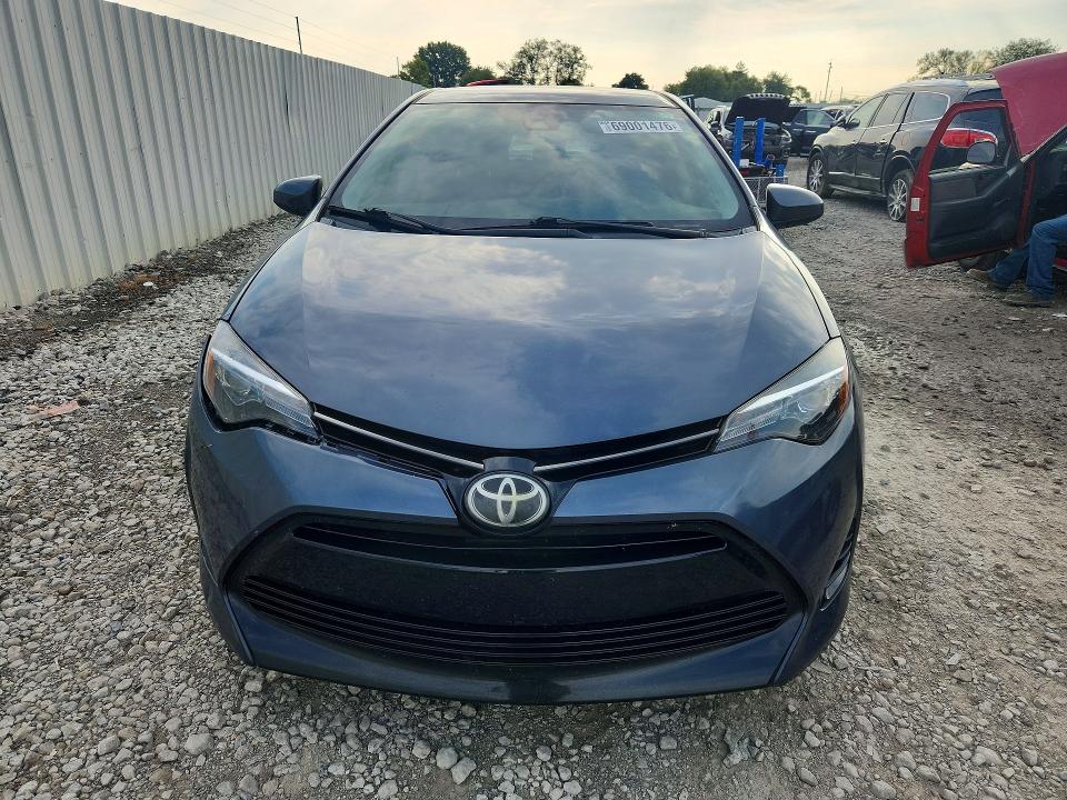 Снимка 5 от търг – 2018 TOYOTA COROLLA с VIN 2T1BURHE3JC075817