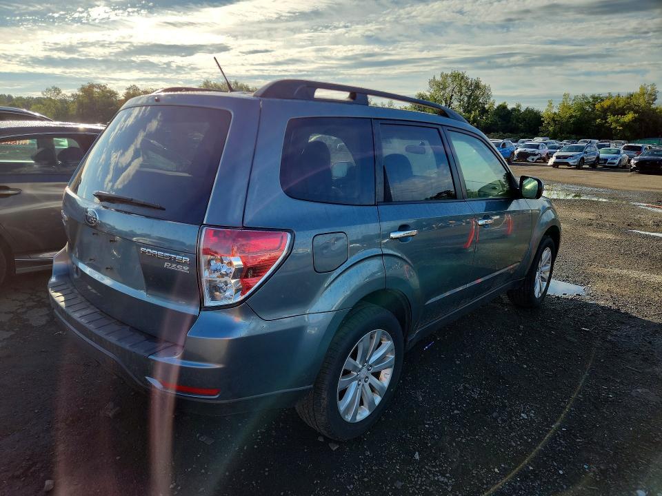 Zdjęcie 3 z aukcji – 2013 SUBARU FORESTER z VIN JF2SHACC9DH403433