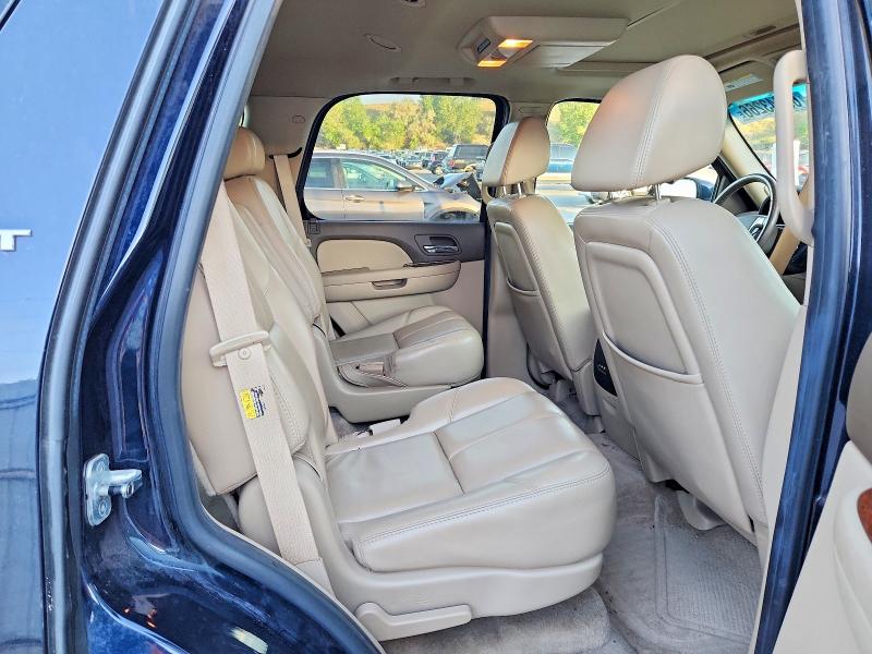 Zdjęcie 11 z aukcji – 2007 GMC YUKON z VIN 1GKFK13067J161628