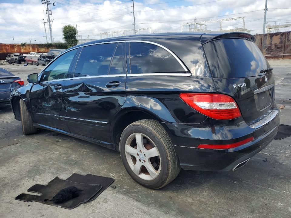 Photo 2 from auction – 2011 MERCEDES-BENZ R with VIN 4JGCB6FEXBA113587
