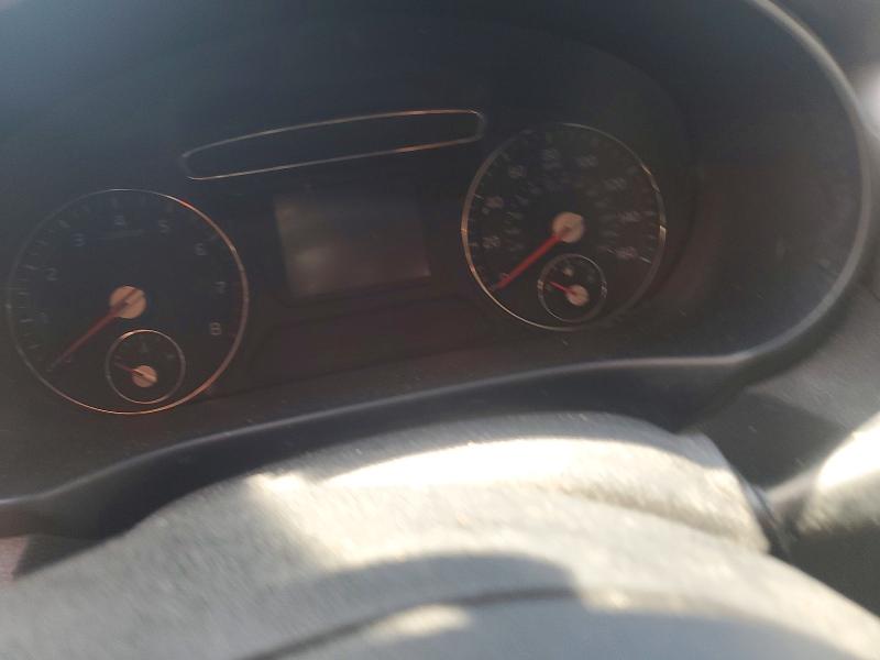 Photo 9 from auction – 2017 KIA SORENTO with VIN 5XYPG4A33HG205425