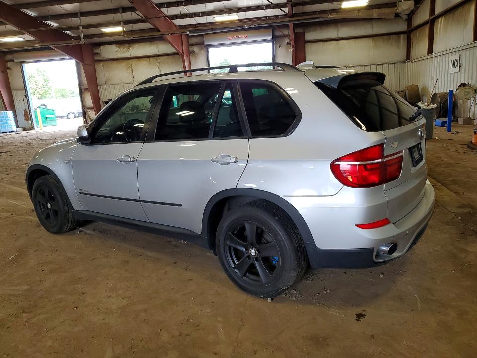 Photo 2 from auction – 2012 BMW X5 with VIN 5UXZW0C5XCL665406