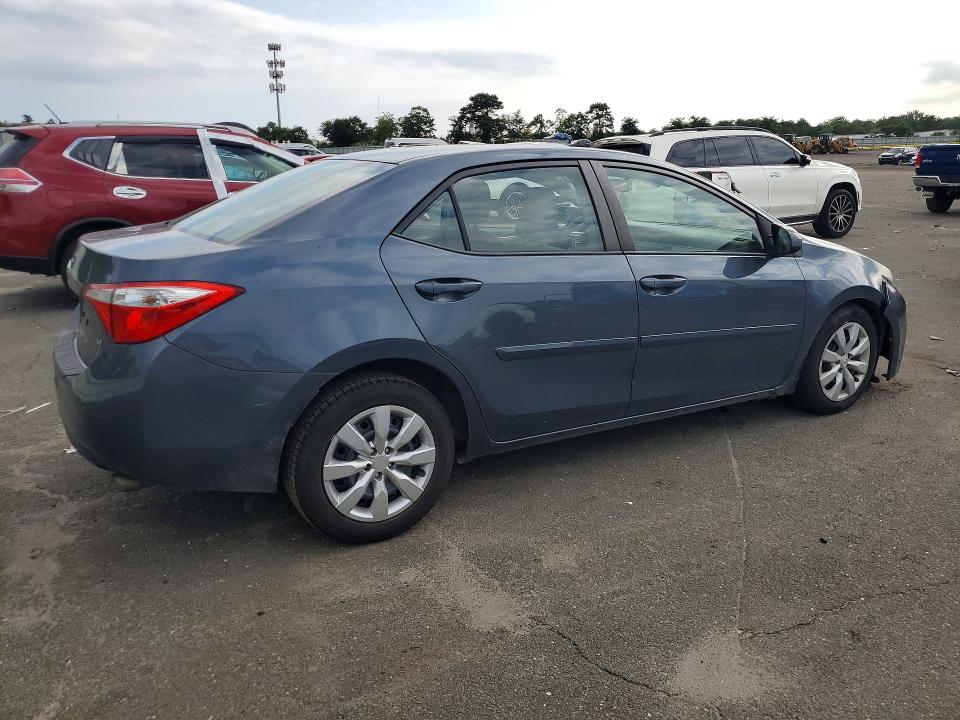 Photo 3 from auction – 2015 TOYOTA COROLLA with VIN 2T1BURHEXFC338411