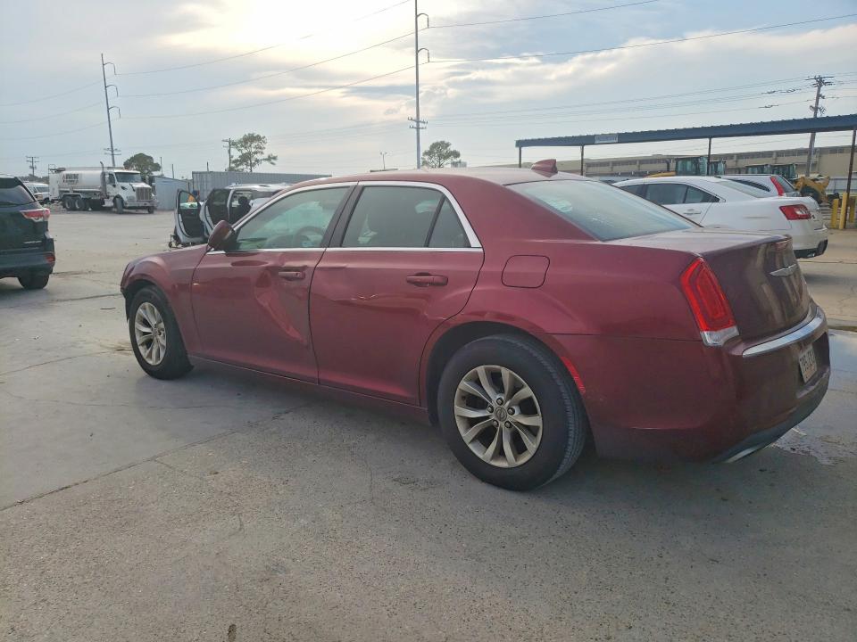 Снимка 2 от търг – 2015 CHRYSLER 300 с VIN 2C3CCAAG8FH818378