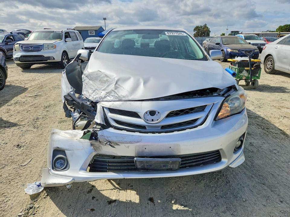 Photo 5 from auction – 2011 TOYOTA COROLLA with VIN 2T1BU4EE4BC688957