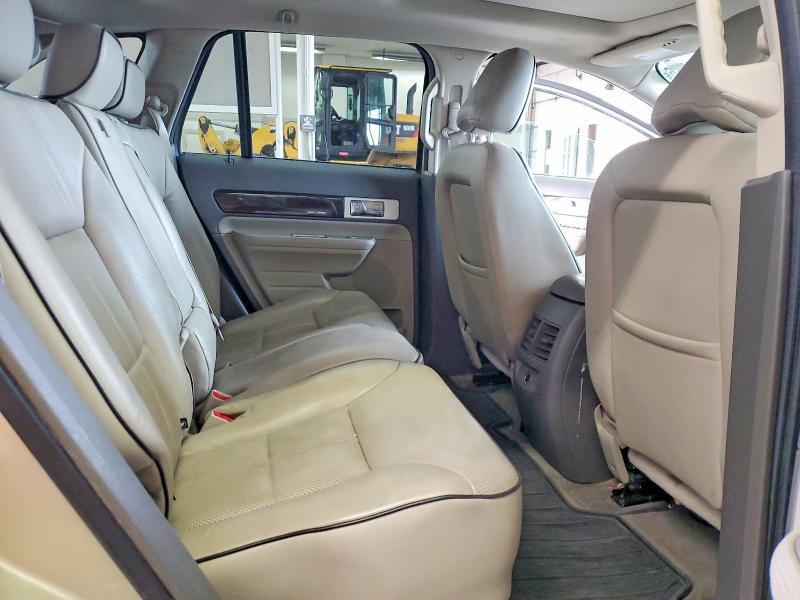Photo 11 from auction – 2010 LINCOLN MKX with VIN 2LMDJ8JC2ABJ33543