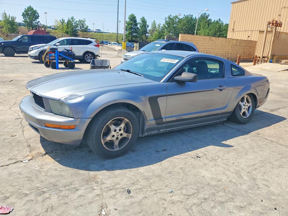 FORD MUSTANG 2007 with VIN 1ZVHT80N775282913 - Photo from auction