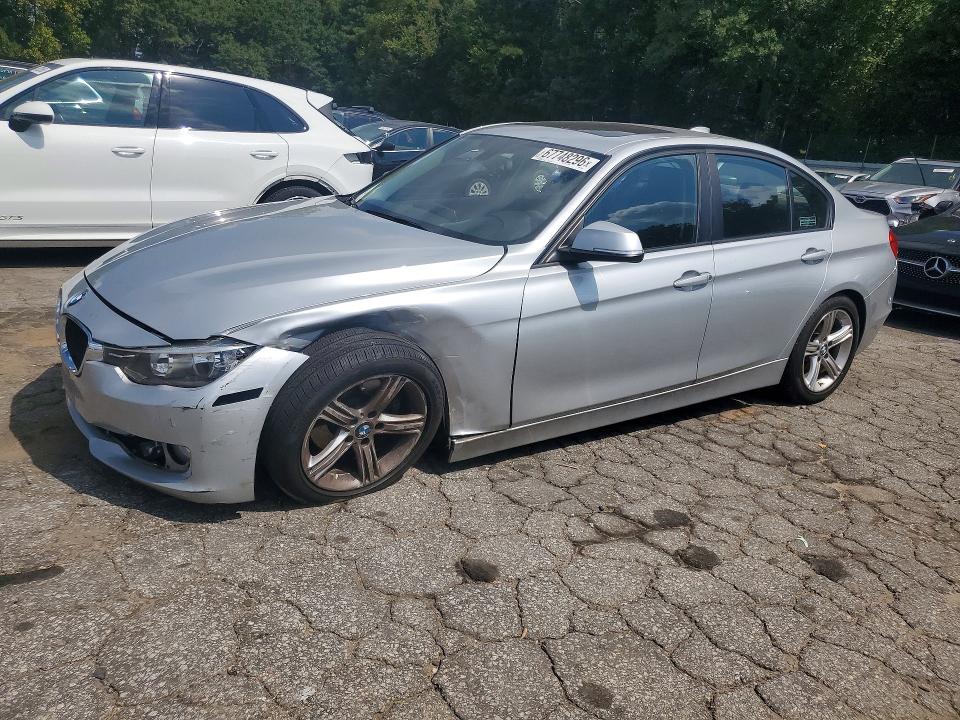 Снимка 1 от търг – 2014 BMW 320 с VIN WBA3B1C57EP679118