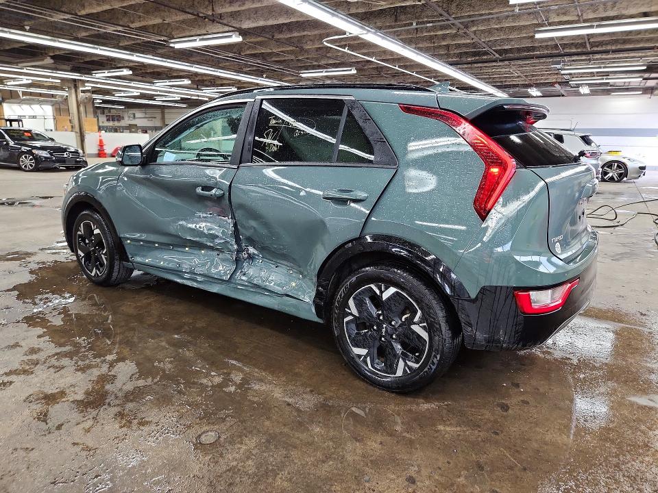 Foto 2 de la subasta – 2023 KIA NIRO con VIN KNDCR3L11P5073366