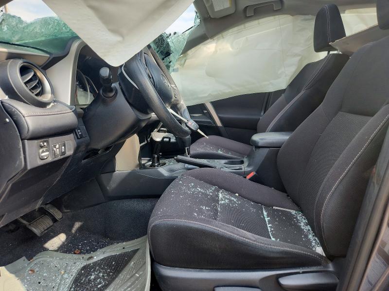Photo 7 from auction – 2015 TOYOTA RAV4 with VIN JTMRFREV3FJ049372