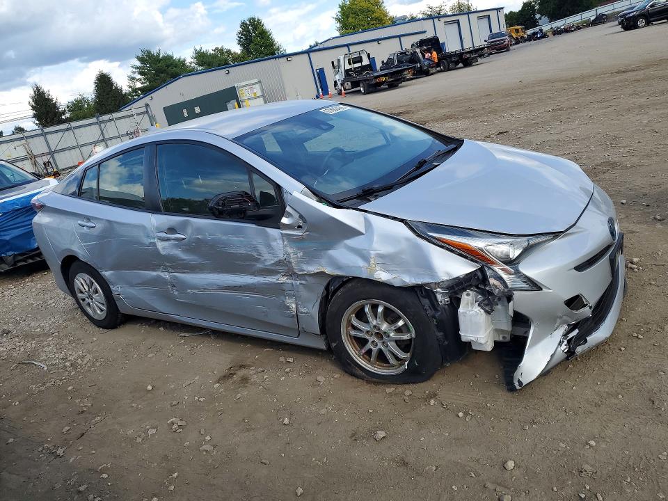 Photo 4 from auction – 2017 TOYOTA PRIUS with VIN JTDKBRFU1H3558743