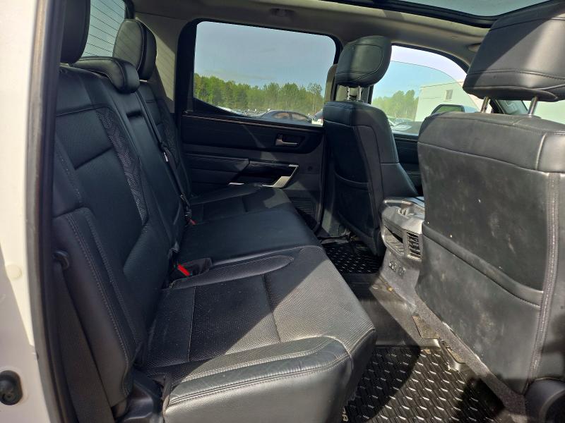 Снимка 10 от търг – 2022 TOYOTA TUNDRA с VIN 5TFJC5DB0NX003502