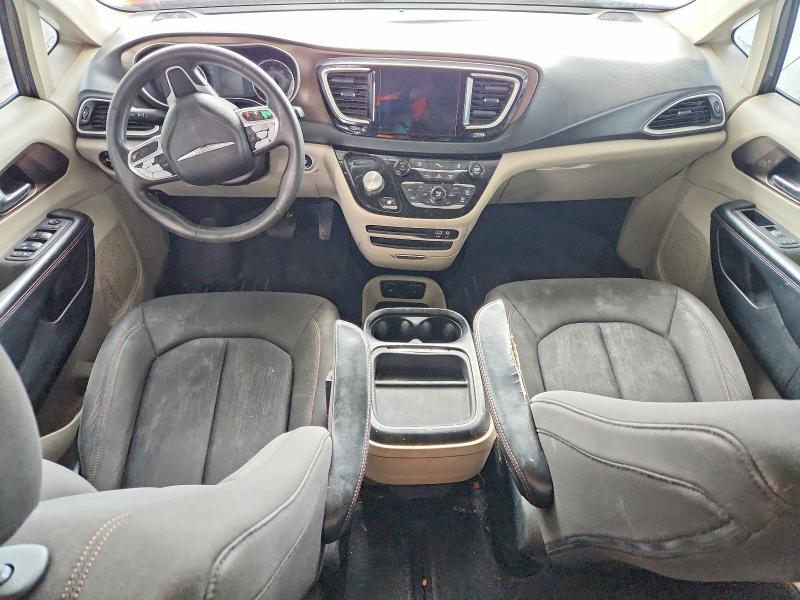 Zdjęcie 8 z aukcji – 2019 CHRYSLER PACIFICA z VIN 2C4RC1FG7KR628655