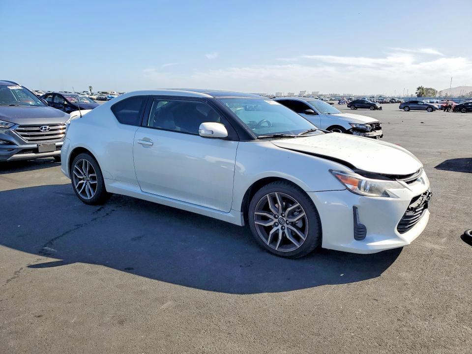 Фото 4 с аукциона – 2015 SCION TC с VIN JTKJF5C71FJ006670