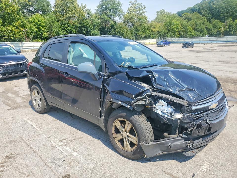 Photo 4 from auction – 2015 CHEVROLET TRAX with VIN 3GNCJRSB9FL193362