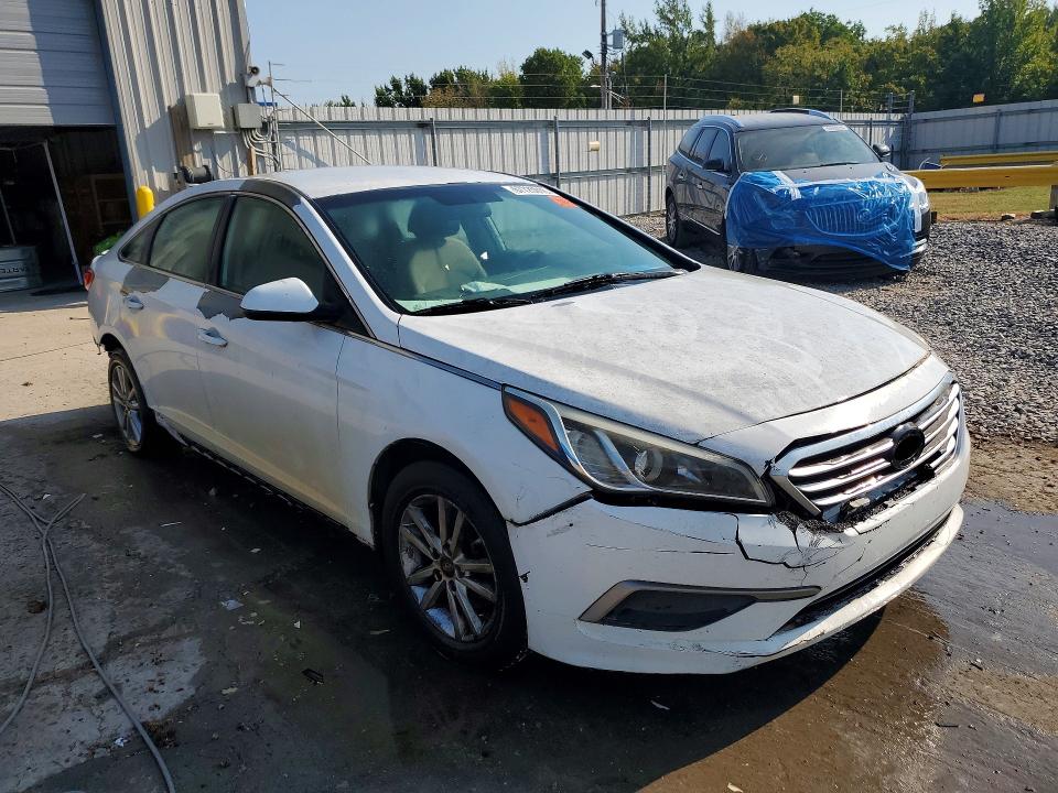 Photo 4 from auction – 2017 HYUNDAI SONATA with VIN 5NPE24AF6HH532071