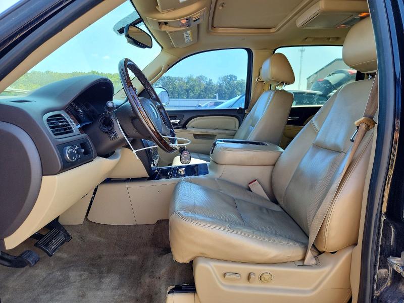 Photo 7 from auction – 2011 GMC YUKON XL with VIN 1GKS2MEF6BR241054