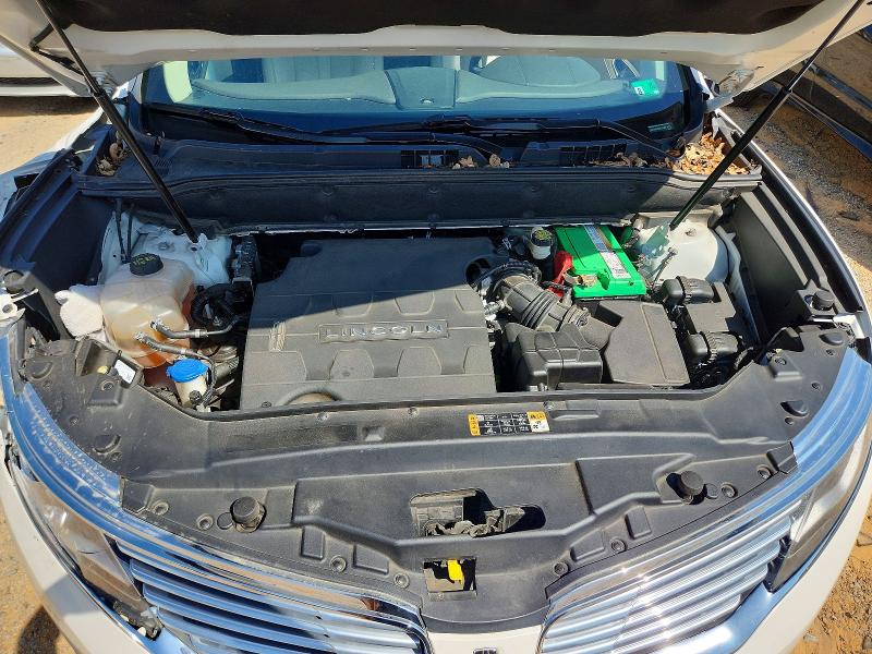 Фото 12 с аукциона – 2016 LINCOLN MKX с VIN 2LMPJ6KR2GBL35862