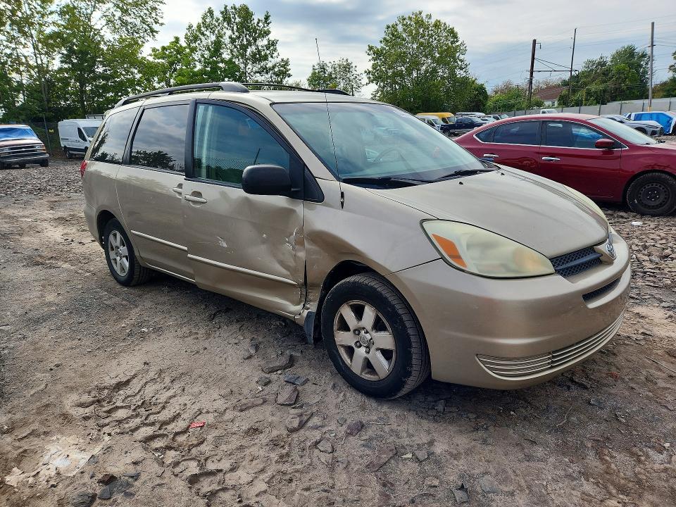 Photo 4 from auction – 2004 TOYOTA SIENNA with VIN 5TDZA23C54S127545