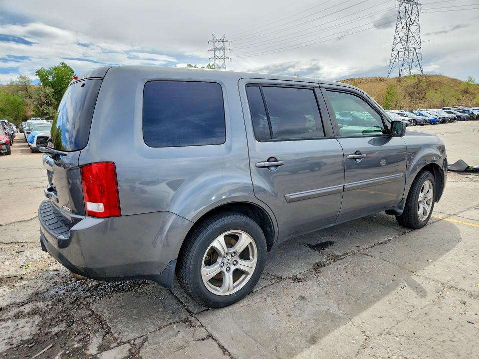 Снимка 3 от търг – 2013 HONDA PILOT с VIN 5FNYF4H64DB039943