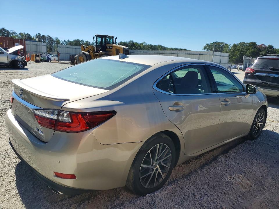 Фото 3 с аукциона – 2016 LEXUS ES с VIN 58ABK1GG2GU006675