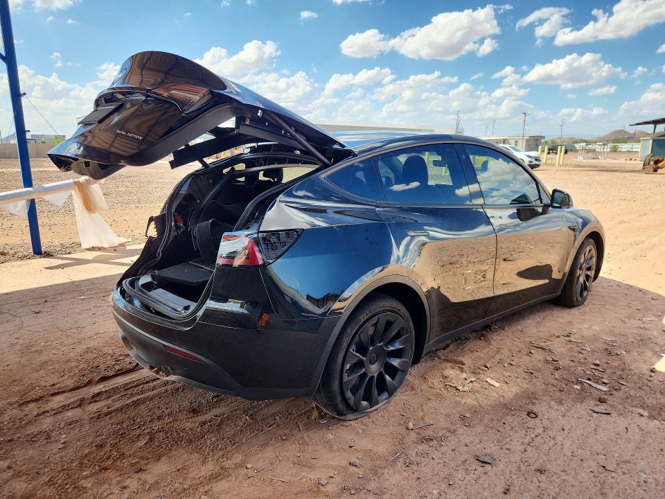 Photo 3 from auction – 2022 TESLA MODEL Y with VIN 7SAYGAEEXNF391887