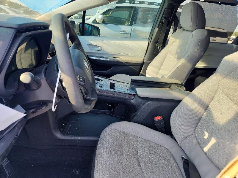 Photo 7 from auction – 2026 TOYOTA SIENNA with VIN 5TDKRKEC3TS293357