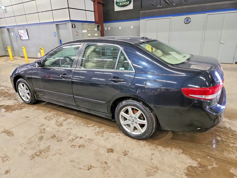 Photo 2 from auction – 2004 HONDA ACCORD with VIN 1HGCM66594A045236