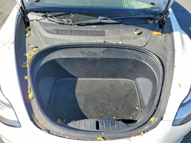 Photo 11 from auction – 2019 TESLA MODEL 3 with VIN 5YJ3E1EB8KF187569