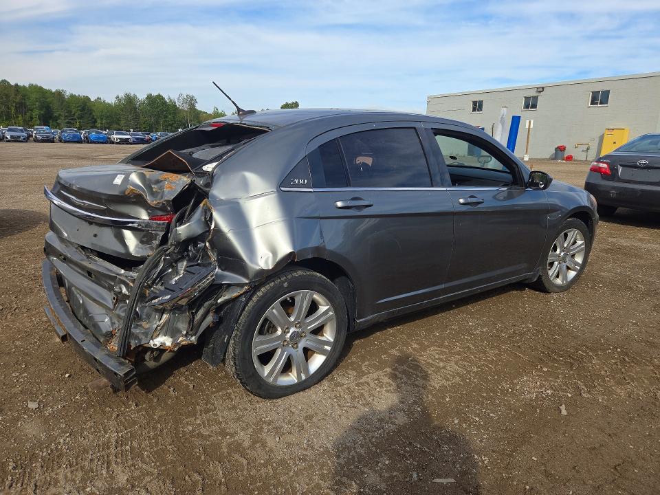 Photo 3 from auction – 2013 CHRYSLER 200 with VIN 1C3CCBBB7DN605905