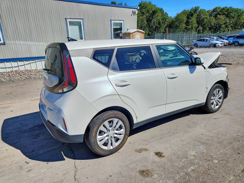 Photo 3 from auction – 2023 KIA SOUL with VIN KNDJ23AU0P7874531