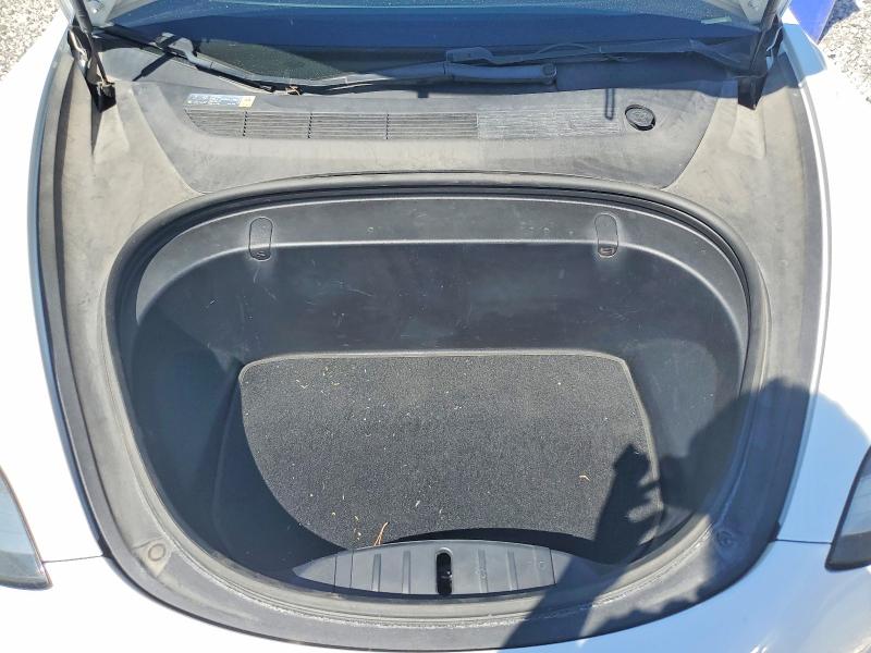 Фото 11 с аукциона – 2018 TESLA MODEL 3 с VIN 5YJ3E1EA4JF044298