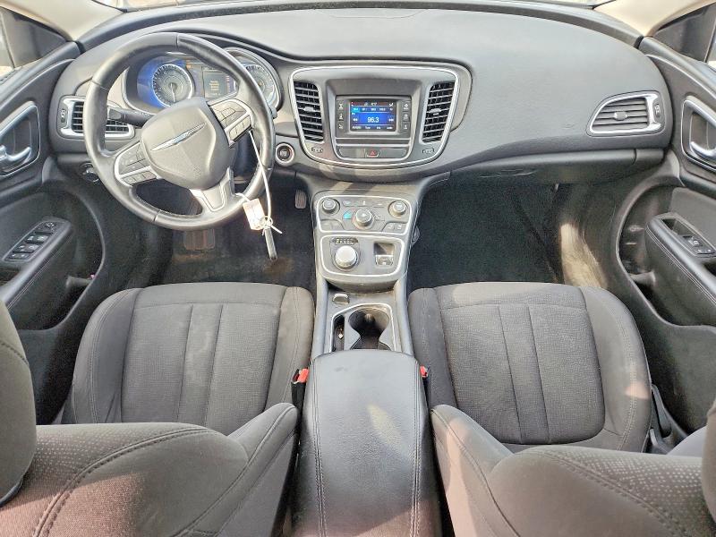 Foto 8 de la subasta – 2016 CHRYSLER 200 con VIN 1C3CCCAB1GN136967