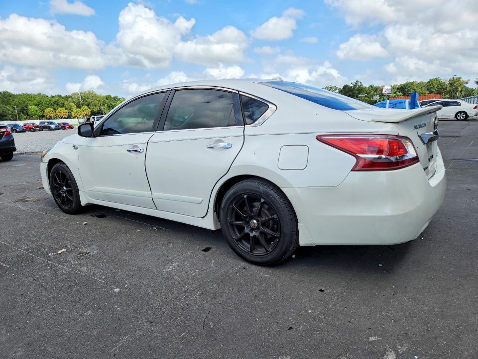 Photo 2 from auction – 2013 NISSAN ALTIMA with VIN 1N4AL3AP6DC261328