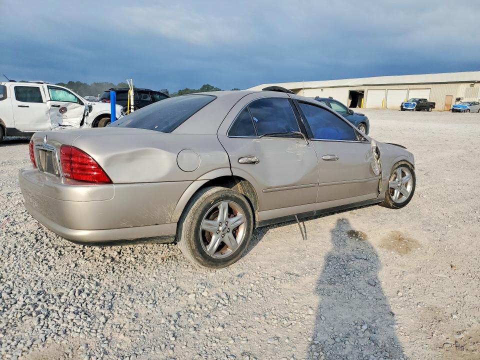 Фото 3 с аукциона – 2002 LINCOLN LS с VIN 1LNHM87A92Y622164