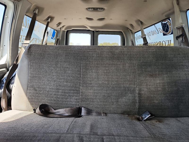Photo 10 from auction – 2003 FORD ECONOLINE E-350 with VIN 1FBNE31S03HB21971