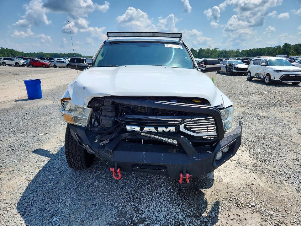 Снимка 5 от търг – 2016 RAM 1500 с VIN 1C6RR7KTXGS219728