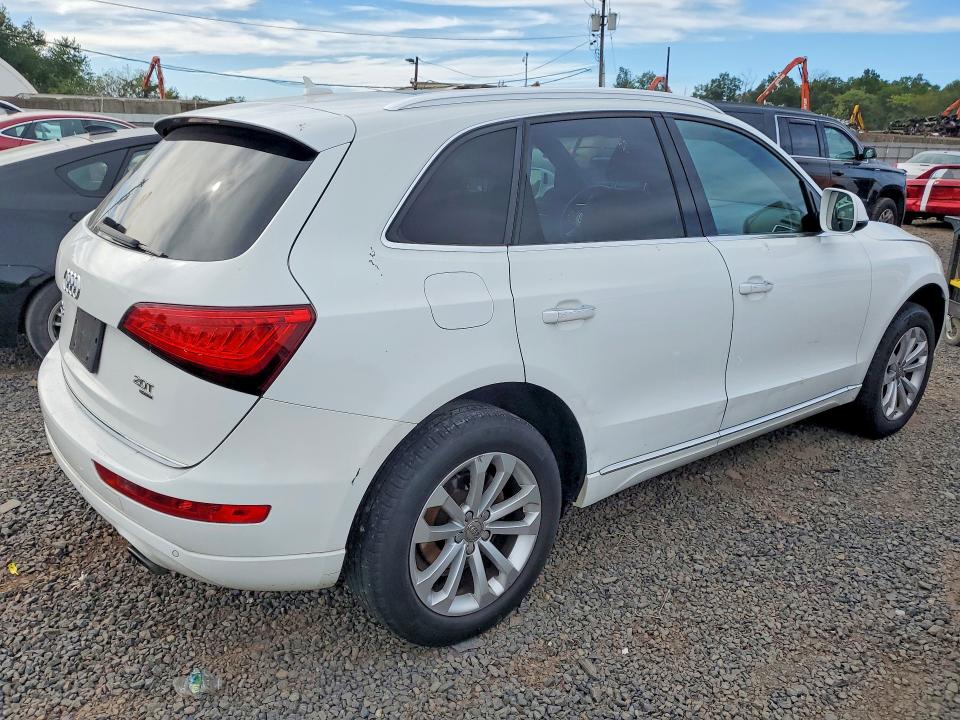 Снимка 3 от търг – 2015 AUDI Q5 с VIN WA1LFAFP2FA014291