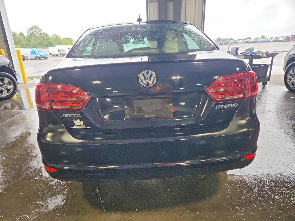 Photo 6 from auction – 2014 VOLKSWAGEN JETTA with VIN 3VW637AJ9EM231238