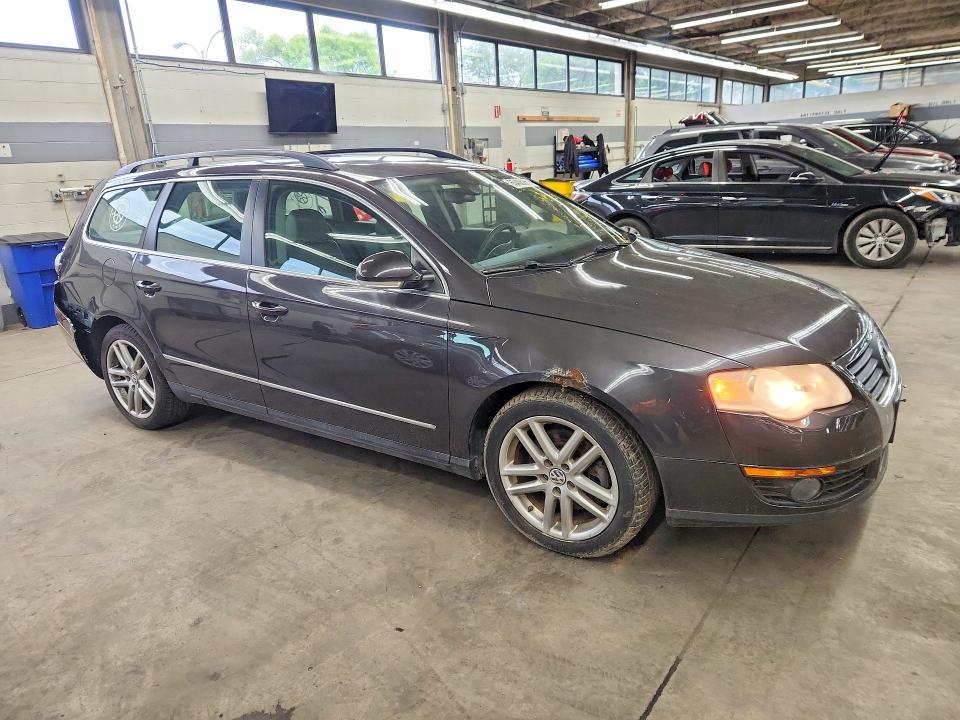 Photo 4 from auction – 2008 VOLKSWAGEN PASSAT with VIN WVWTK93C88E108768